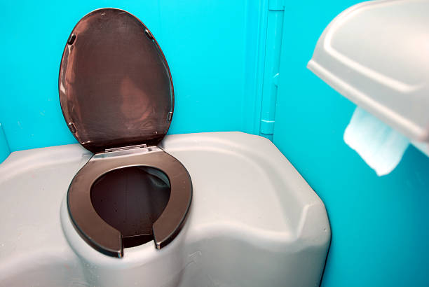 Porta potty delivery and setup in West Clarkston Highland, WA